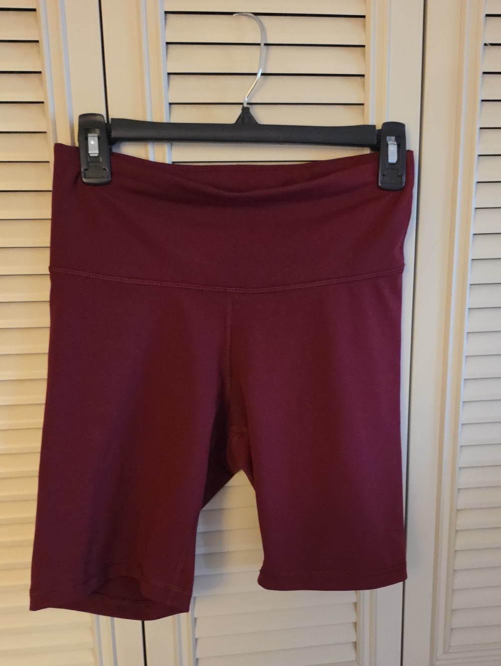 Old Navy Burgundy Women's Bike Shorts Active Go Dry Med